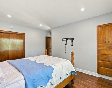 343 N Bronson Avenue - Photo Thumbnail 23