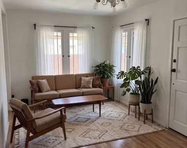 2299 Glendale Boulevard - Photo Thumbnail 1