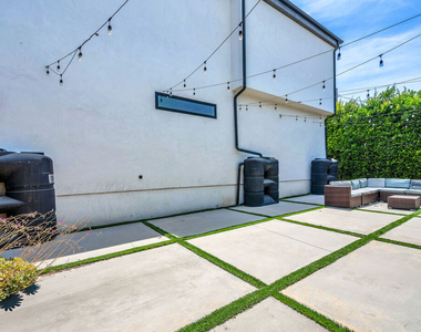 12136 Clarkson Road - Photo Thumbnail 31
