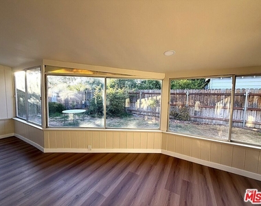 10911 Lemay Street - Photo Thumbnail 32