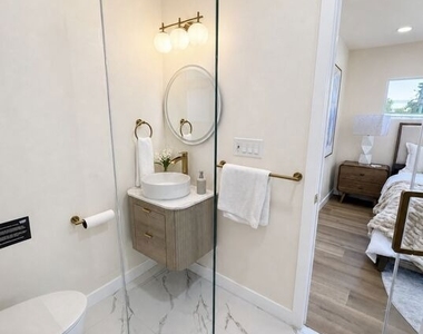 10911 Lemay Street - Photo Thumbnail 27
