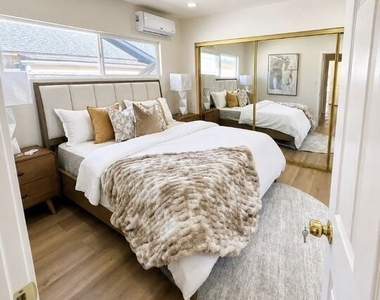 10911 Lemay Street - Photo Thumbnail 17