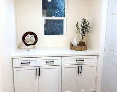 10911 Lemay Street - Photo Thumbnail 15