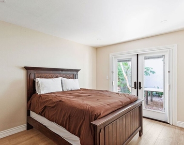 30712 Lakefront Drive - Photo Thumbnail 21