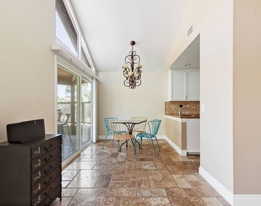 30712 Lakefront Drive - Photo Thumbnail 10