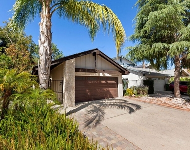 30712 Lakefront Drive - Photo Thumbnail 1