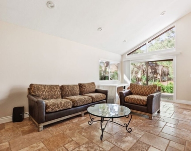 30712 Lakefront Drive - Photo Thumbnail 6