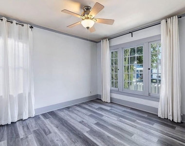 3819 Goldwyn Terrace - Photo Thumbnail 13