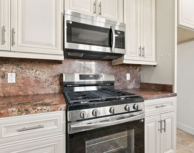 10551 Blucher Avenue - Photo Thumbnail 9