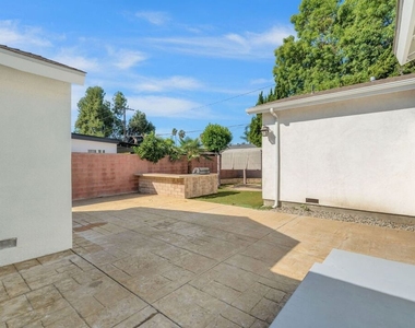 10551 Blucher Avenue - Photo Thumbnail 27