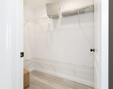 715 S Lake Street - Photo Thumbnail 22
