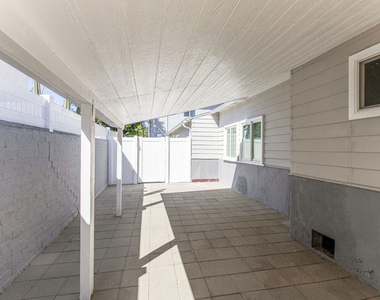 715 S Lake Street - Photo Thumbnail 27