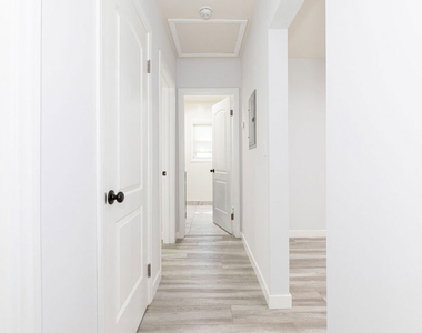 715 S Lake Street - Photo Thumbnail 15