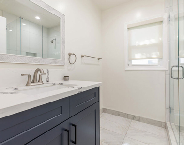 715 S Lake Street - Photo Thumbnail 16