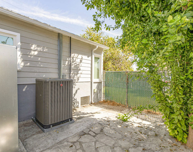 715 S Lake Street - Photo Thumbnail 25