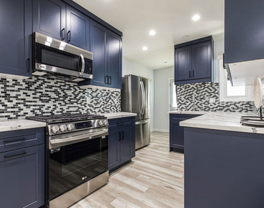 715 S Lake Street - Photo Thumbnail 10