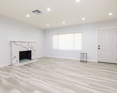 715 S Lake Street - Photo Thumbnail 8