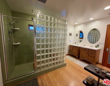3735 Edenhurst Avenue - Photo Thumbnail 14