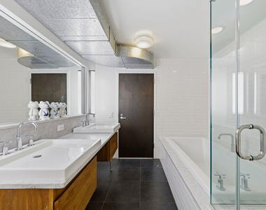 1046 Princeton Drive - Photo Thumbnail 12