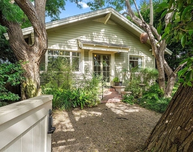 935 Palms Boulevard - Photo Thumbnail 1