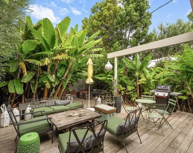 935 Palms Boulevard - Photo Thumbnail 32