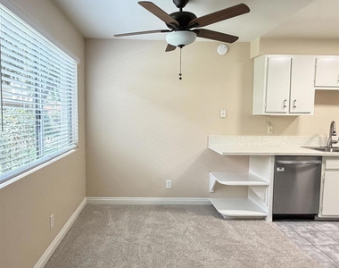 8641 Lake Murray Unit 7 - Photo Thumbnail 10