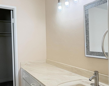 8641 Lake Murray Unit 7 - Photo Thumbnail 28
