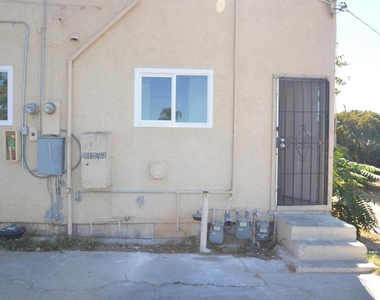 625 Palm - Photo Thumbnail 14