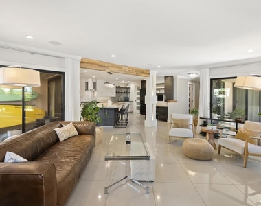 521 S Sierra Ave - Photo Thumbnail 8