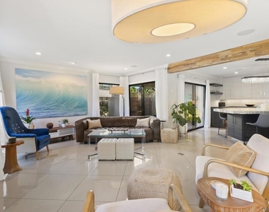 521 S Sierra Ave - Photo Thumbnail 7