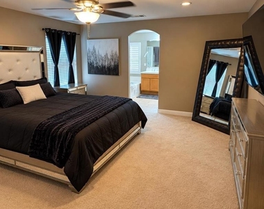 28361 Adrienne Street - Photo Thumbnail 7
