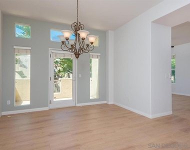 1891 Fargo Lane - Photo Thumbnail 2