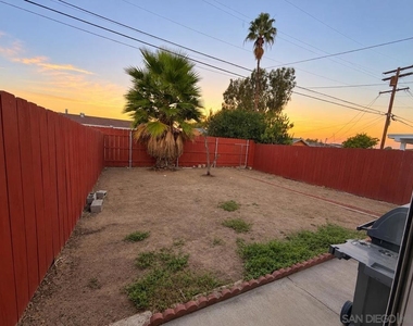 732 Jefferson Ave - Photo Thumbnail 9