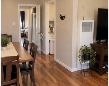732 Jefferson Ave - Photo Thumbnail 2