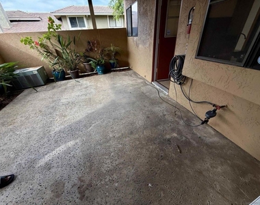 2750 Dove Tail Dr - Photo Thumbnail 13