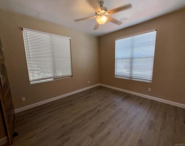 2750 Dove Tail Dr - Photo Thumbnail 9