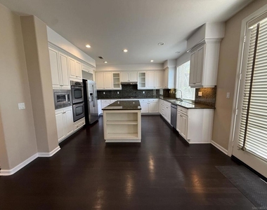 2750 Dove Tail Dr - Photo Thumbnail 35
