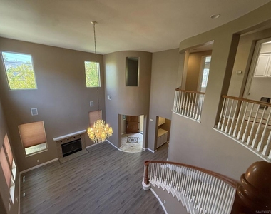 2750 Dove Tail Dr - Photo Thumbnail 43