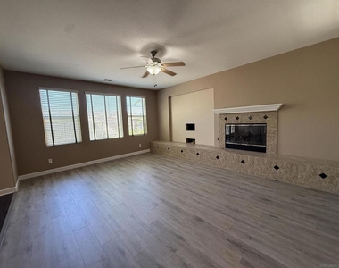 2750 Dove Tail Dr - Photo Thumbnail 40