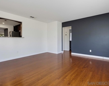 4044 Vista Grande Dr. - Photo Thumbnail 3