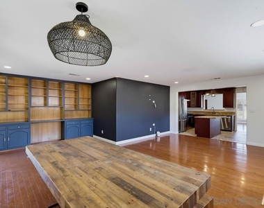 4044 Vista Grande Dr. - Photo Thumbnail 9
