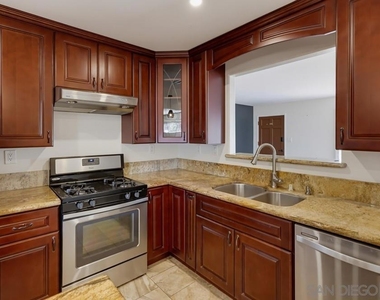 4044 Vista Grande Dr. - Photo Thumbnail 14