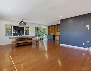 4044 Vista Grande Dr. - Photo Thumbnail 7