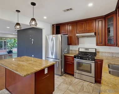 4044 Vista Grande Dr. - Photo Thumbnail 17