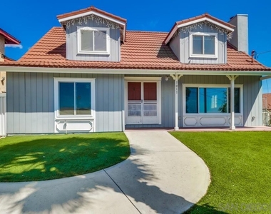 1011 La Mesa Ave - Photo Thumbnail 5