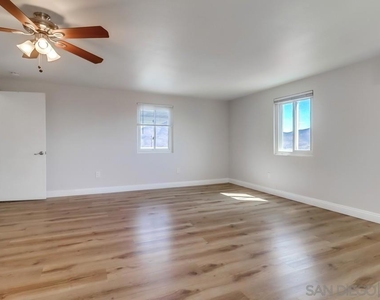 1011 La Mesa Ave - Photo Thumbnail 31