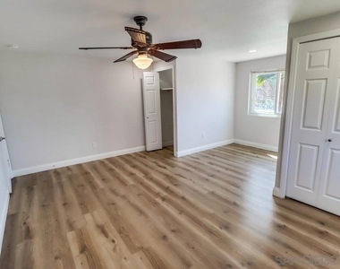 1011 La Mesa Ave - Photo Thumbnail 22
