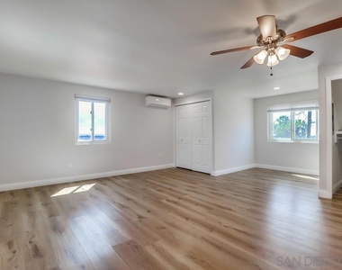 1011 La Mesa Ave - Photo Thumbnail 27