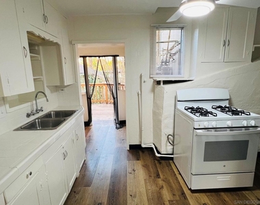 1515 31st Street - Photo Thumbnail 6