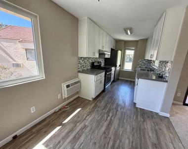8418 New Salem St - Photo Thumbnail 4